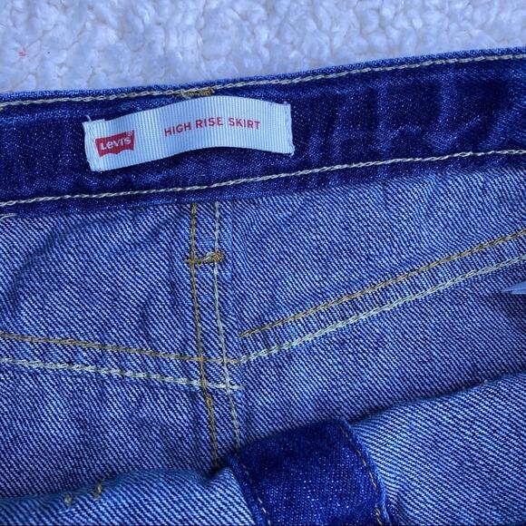 Levi’s High Rise Denim Button Front Skirt 10 - Picture 2 of 8